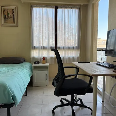 בית הארחה Bleuet Homes